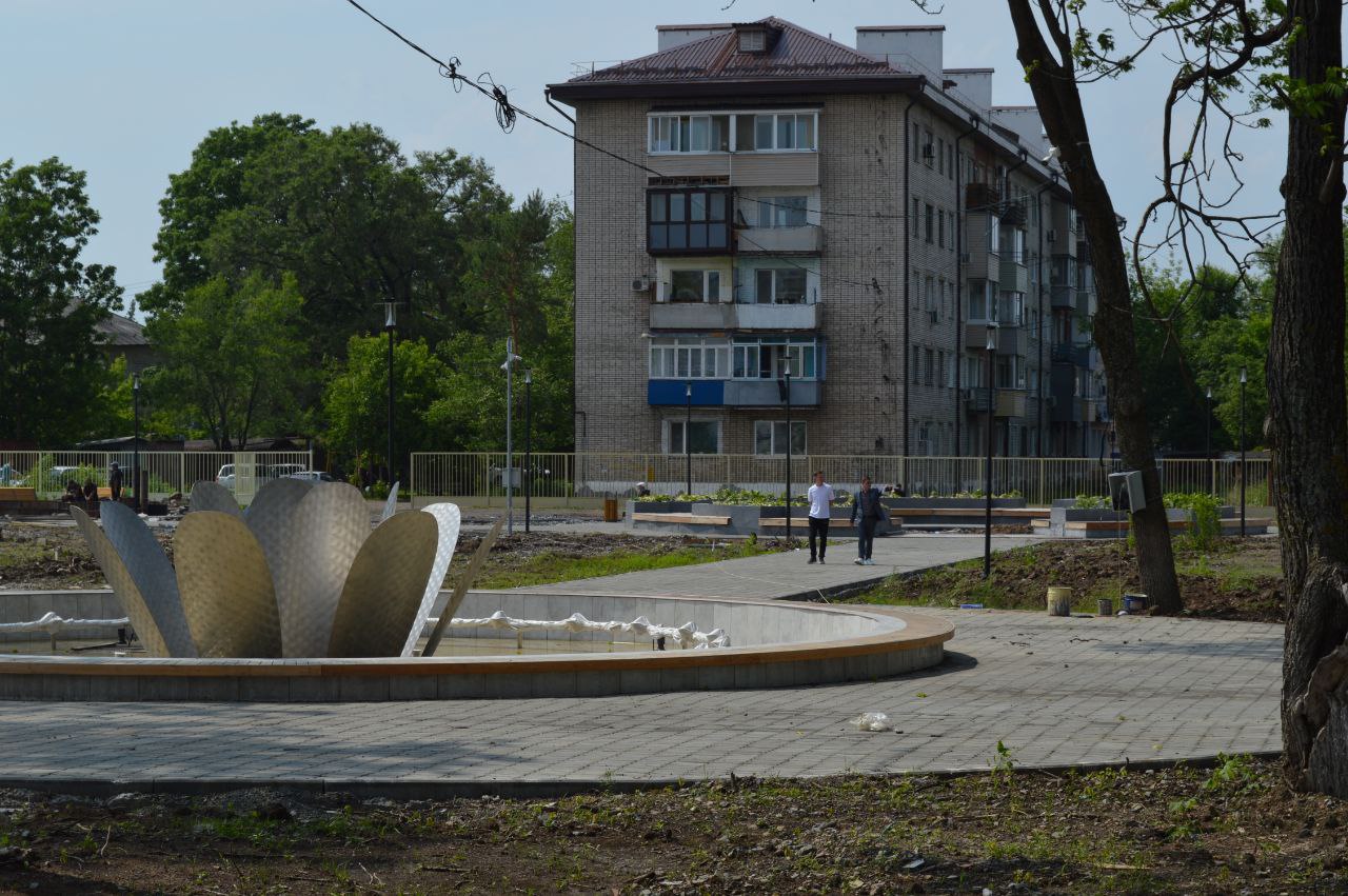 СОСТОЯЛАСЬ ПРИЁМКА ОГРАЖДЕНИЯ В СКВЕРЕ «ПЛАНЕТА».